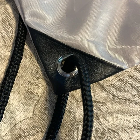 Hunter Backpack - Picture 3 of 3